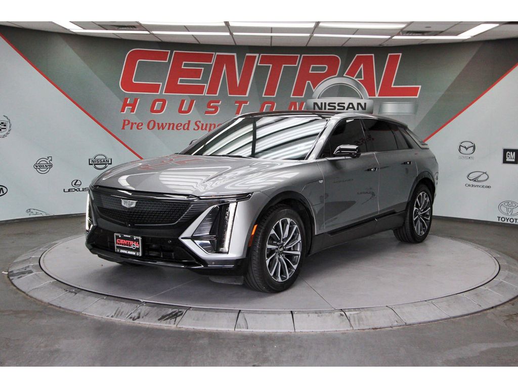 Used 2024 Cadillac LYRIQ Sport 1 with VIN 1GYKPTRK5RZ108062 for sale in Houston, TX