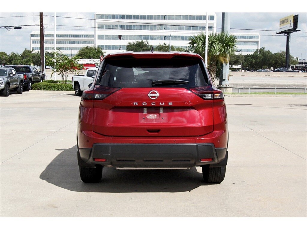 2024 Nissan Rogue S photo 2