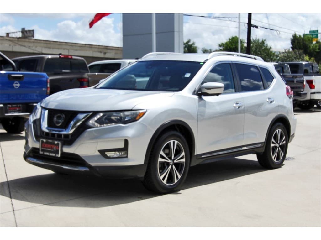 Used 2018 Nissan Rogue SL with VIN JN8AT2MT4JW463953 for sale in Houston, TX