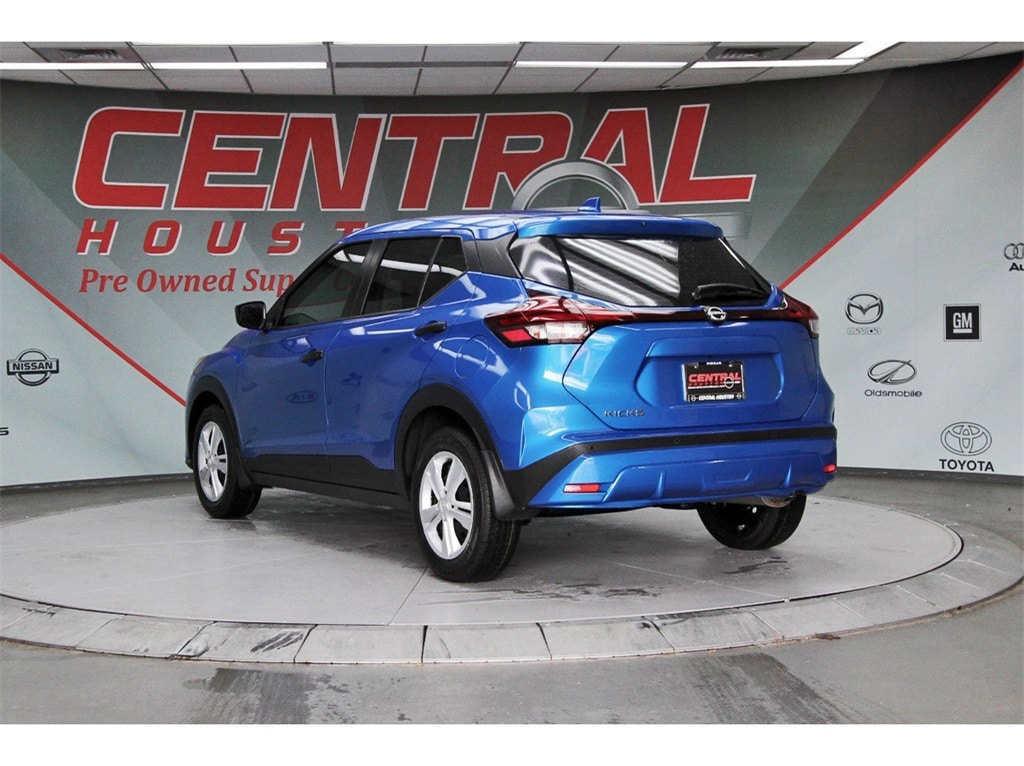 2025 Nissan Kicks Play S photo 4