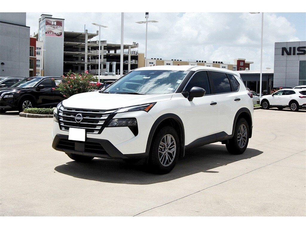 2024 Nissan Rogue S photo 2