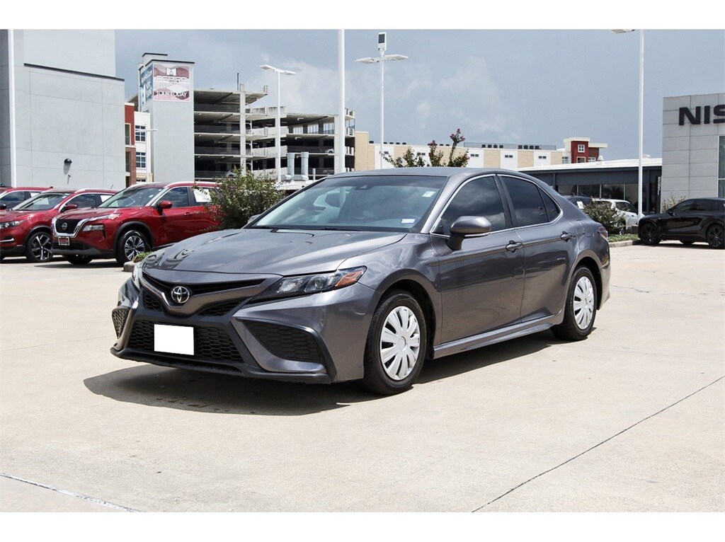 2023 Toyota Camry SE photo 2