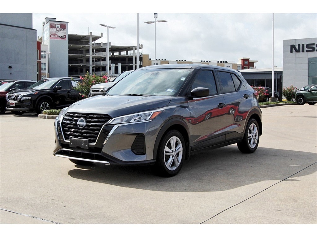 Used 2022 Nissan Kicks S with VIN 3N1CP5BV8NL474936 for sale in Houston, TX