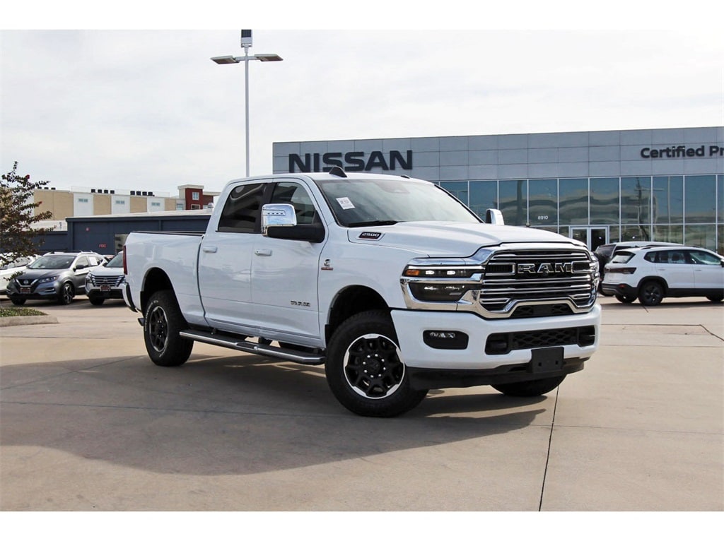 2025 RAM Ram 2500 Pickup Laramie's photo