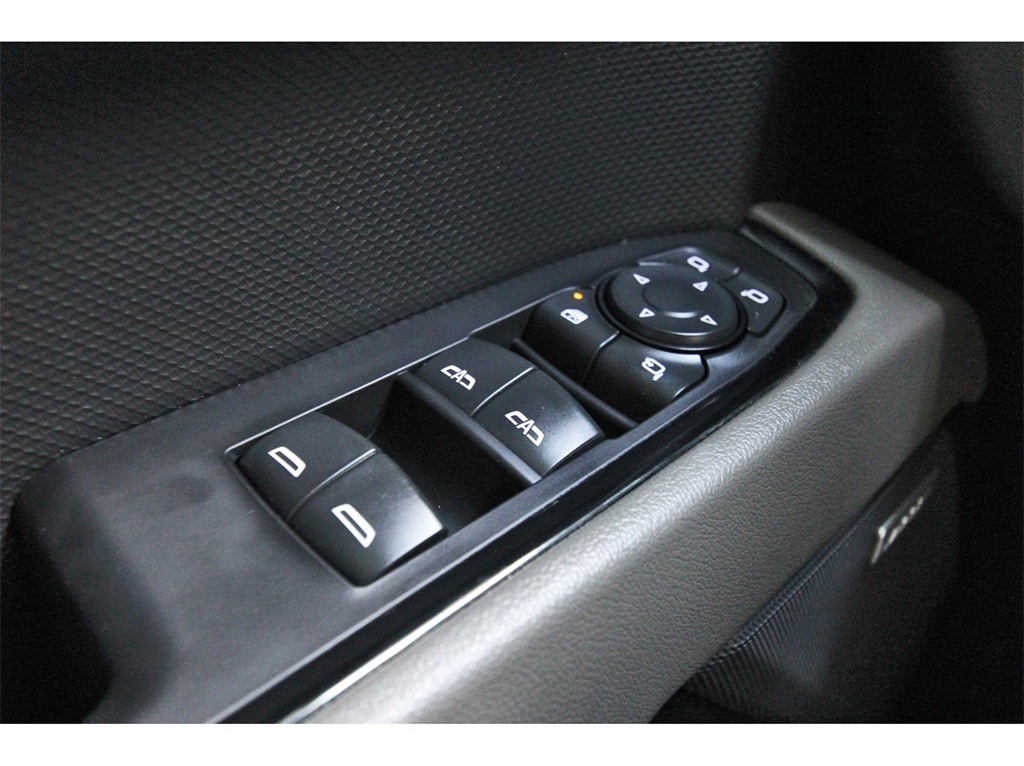 2024 Chevrolet Silverado 1500 ZR2 - Photo 18