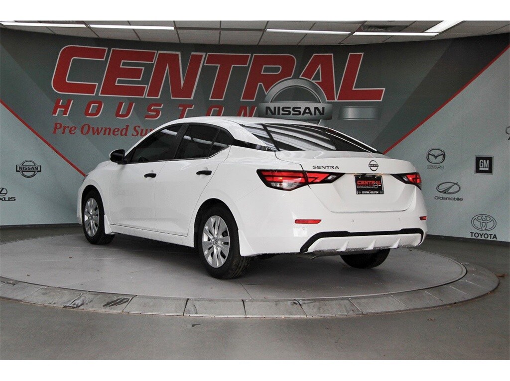 2025 Nissan Sentra S photo 4