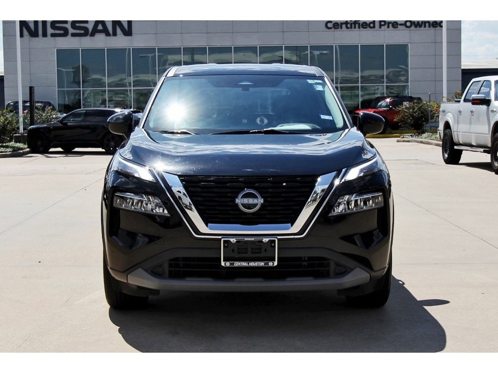 2023 Nissan Rogue SV photo 4