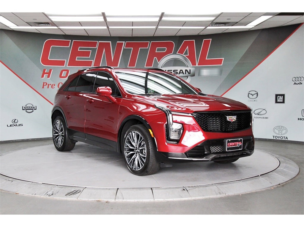 2025 Cadillac XT4 Sport's photo
