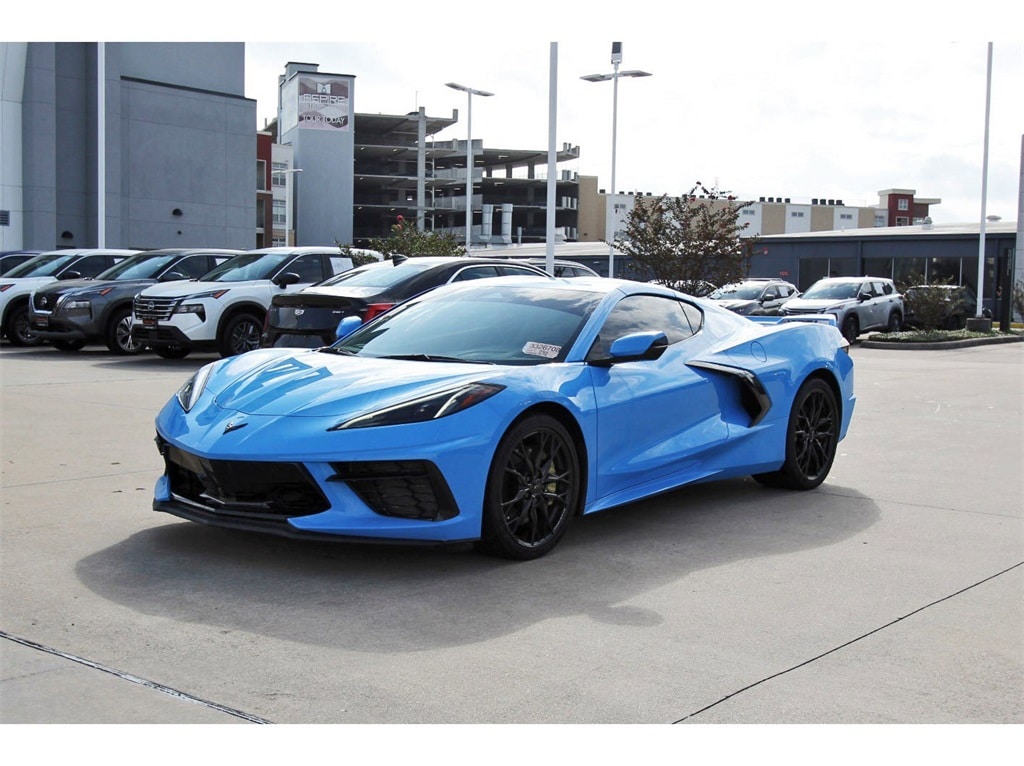 2024 Chevrolet Corvette Stingray 1LT photo 2