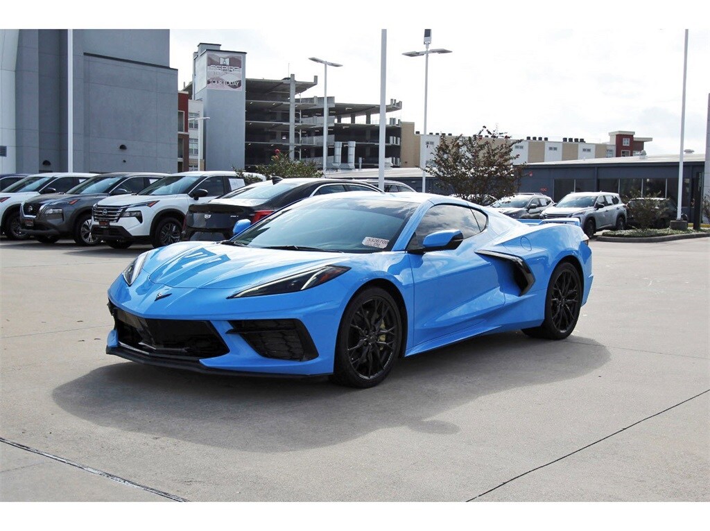 2024 Chevrolet Corvette Stingray 1LT photo 2