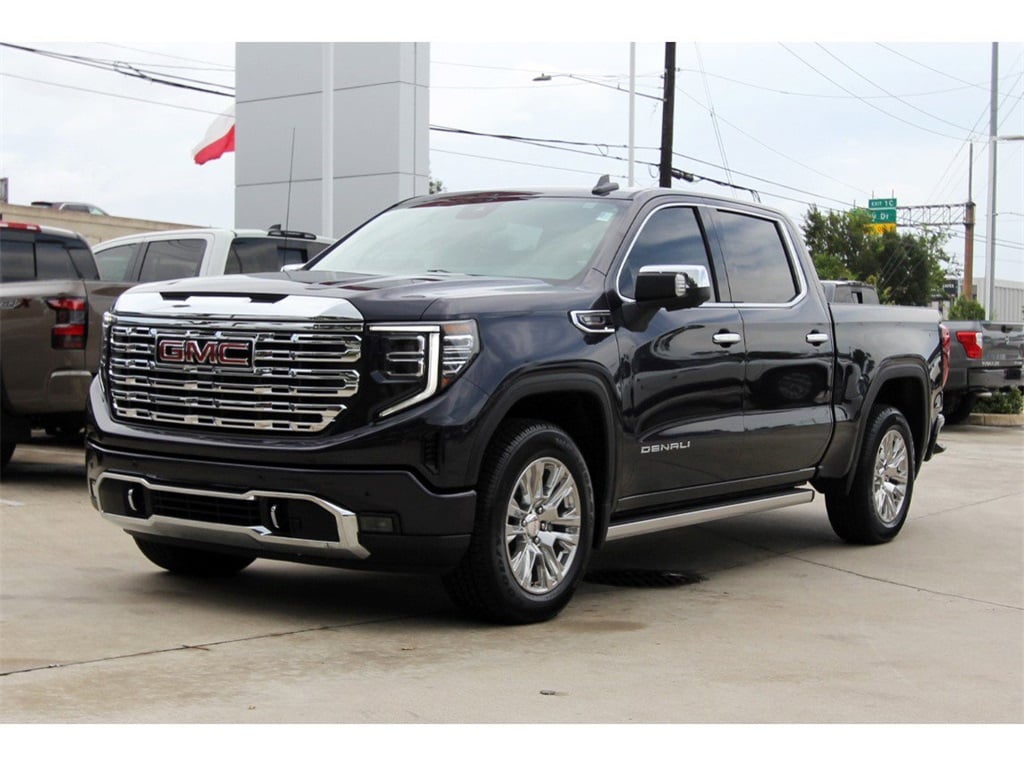 Used 2022 GMC Sierra 1500 Denali Denali with VIN 3GTUUGET0NG634980 for sale in Houston, TX