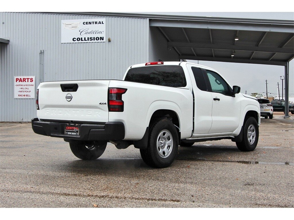 2024 Nissan Frontier S photo 4