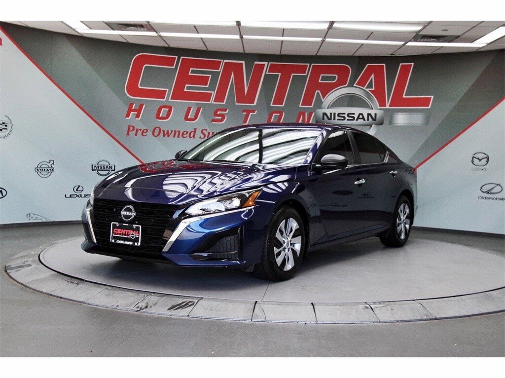 2024 Nissan Altima 2.5 S photo 2