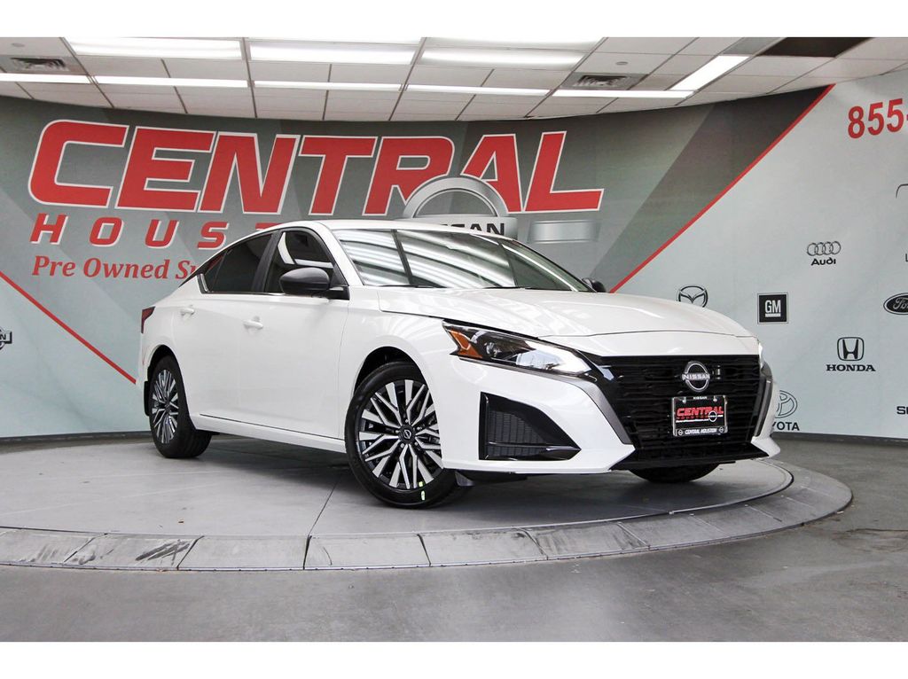 New 2026 Nissan Altima SV