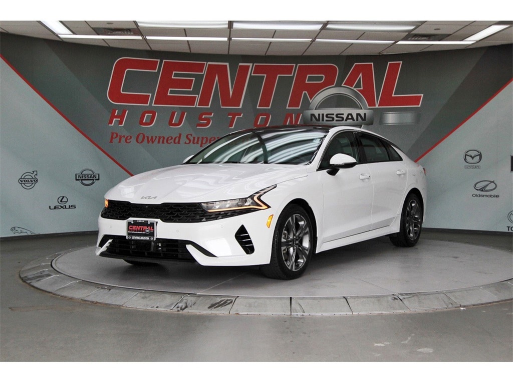 Used 2022 Kia K5 EX with VIN 5XXG34J21NG113314 for sale in Houston, TX
