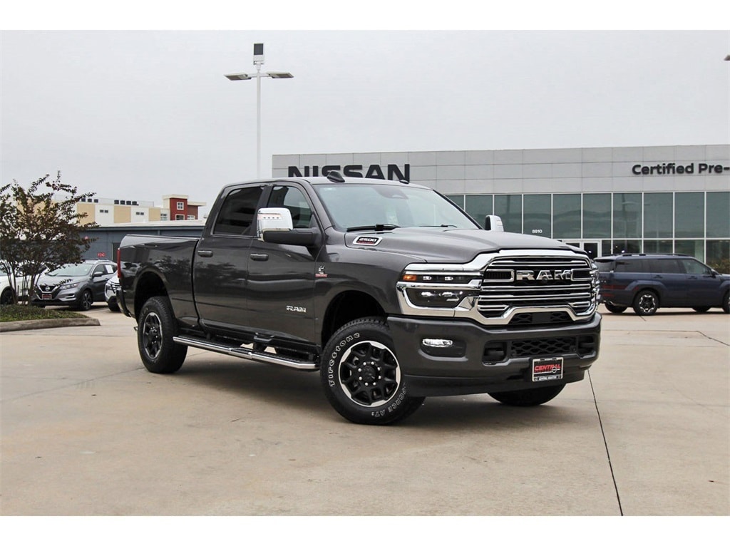 2025 RAM Ram 2500 Pickup Laramie's photo