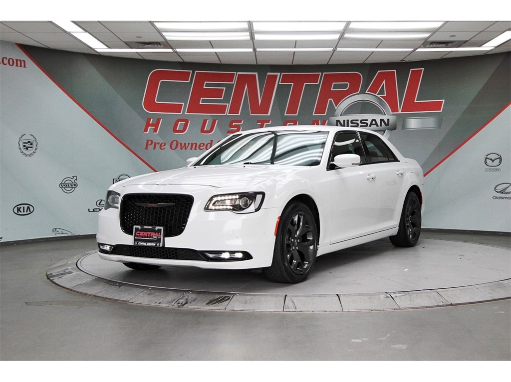 Used 2021 Chrysler 300 S with VIN 2C3CCABG8MH524104 for sale in Houston, TX