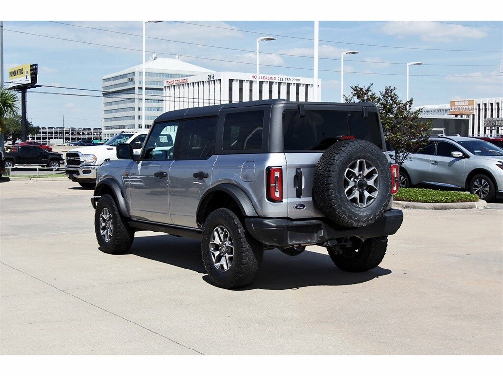 2022 Ford Bronco Badlands photo 4