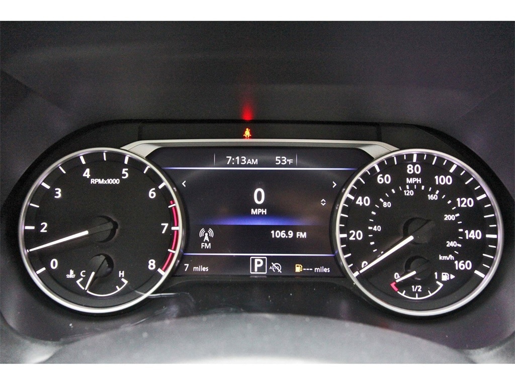 2025 Nissan Sentra SV photo 11