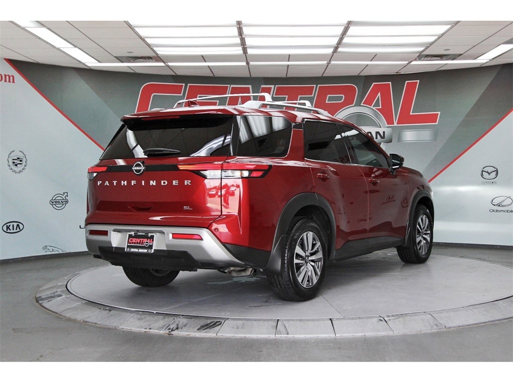 2023 Nissan Pathfinder SL photo 6