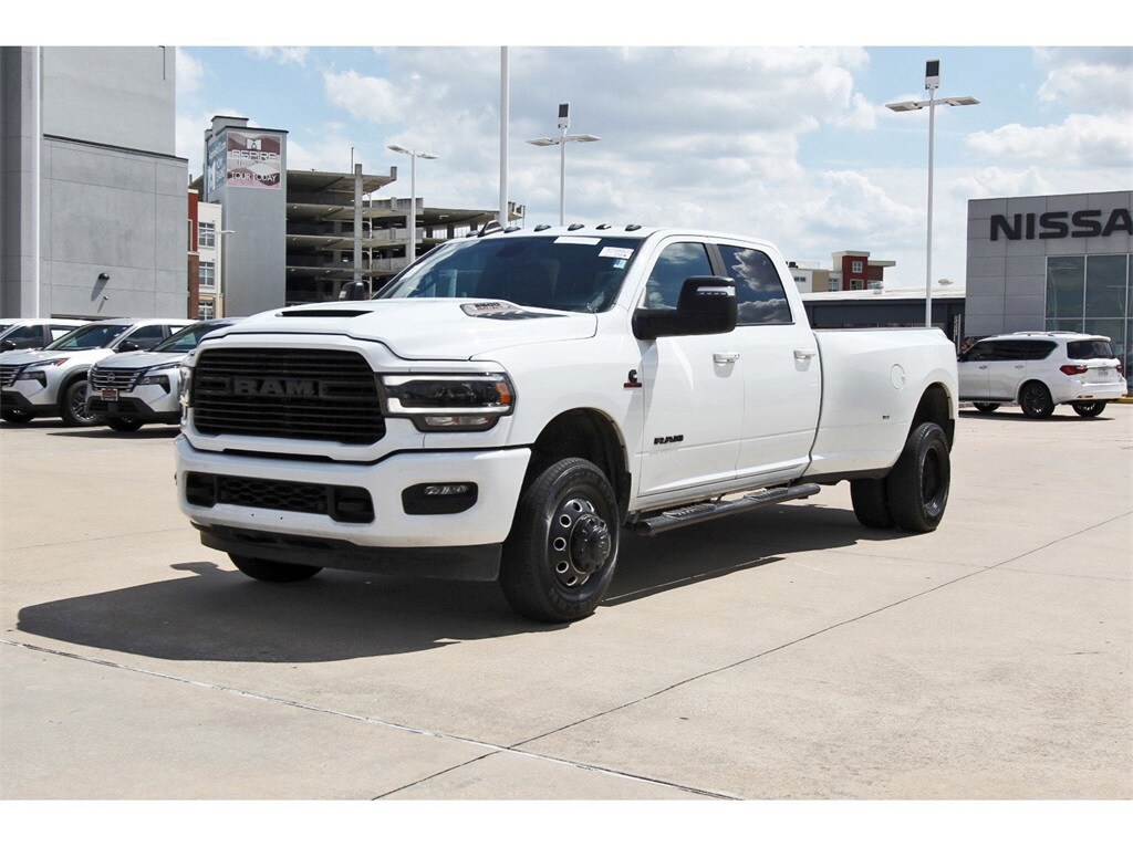 2024 Ram 3500 Laramie photo 2