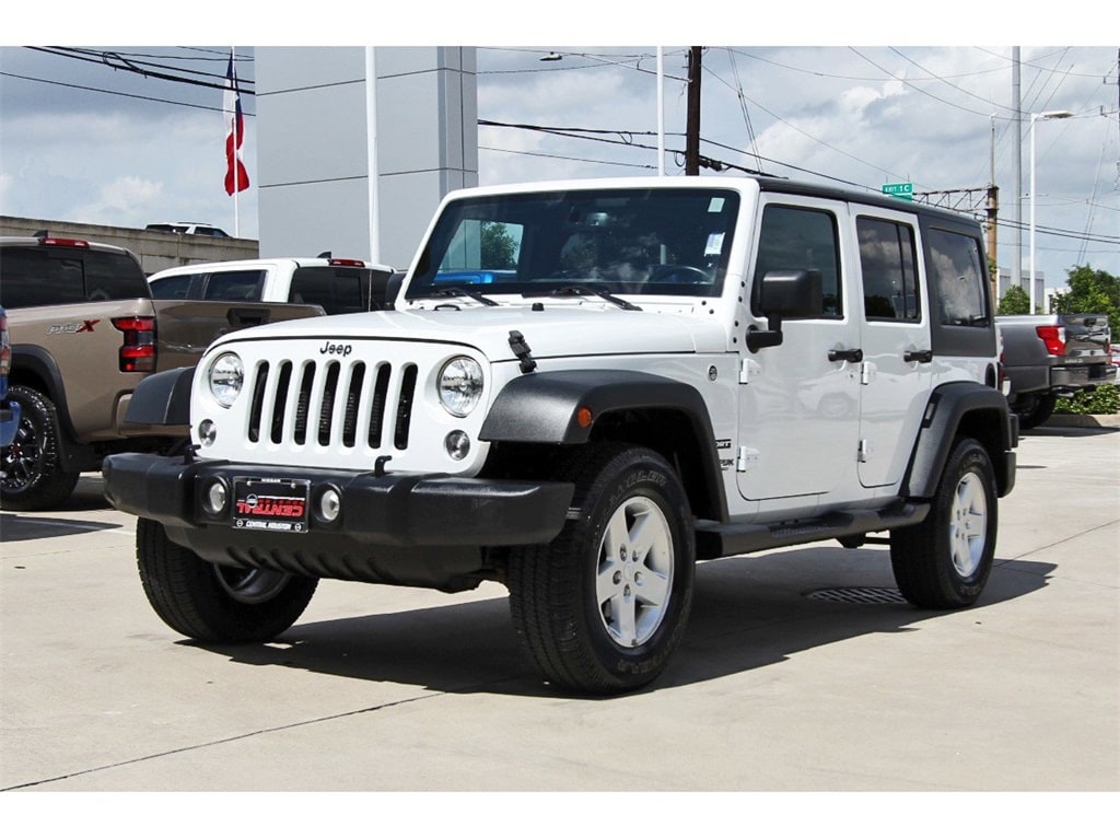 Used 2018 Jeep Wrangler JK Unlimited Sport S with VIN 1C4HJWDGXJL928117 for sale in Houston, TX