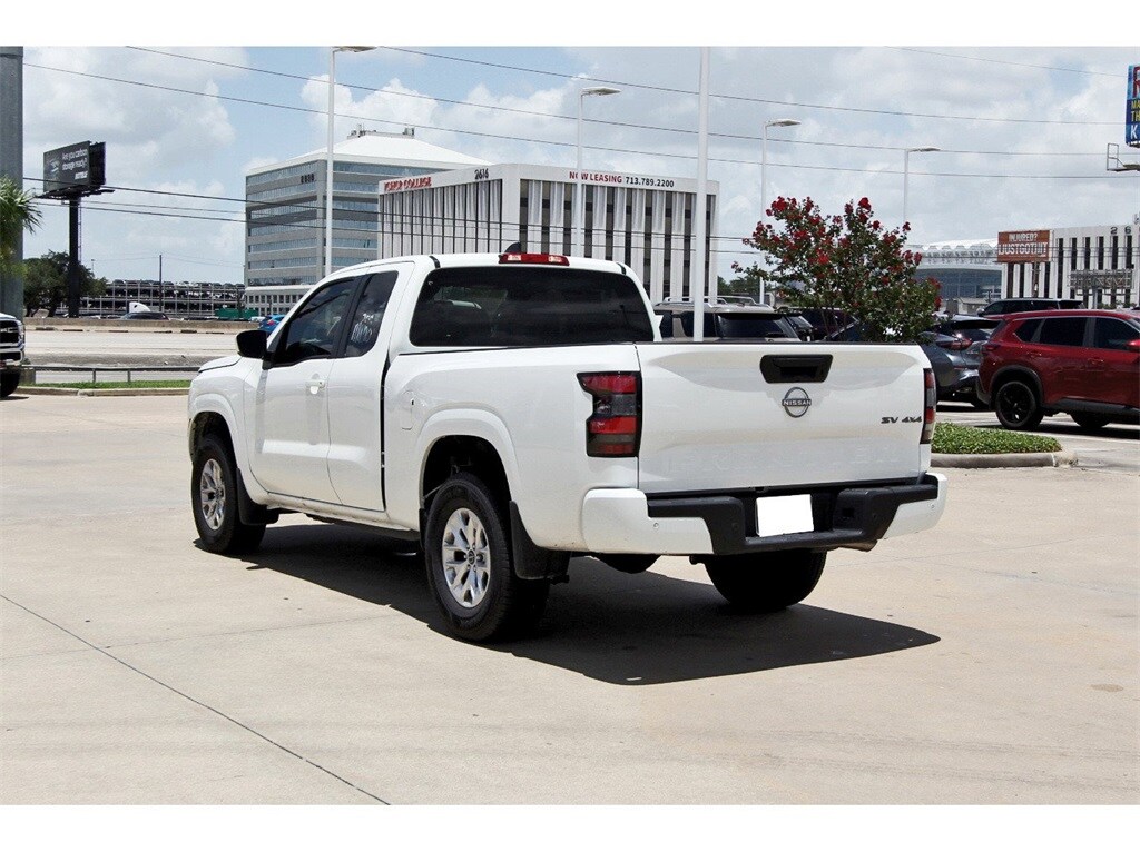 2024 Nissan Frontier SV photo 4