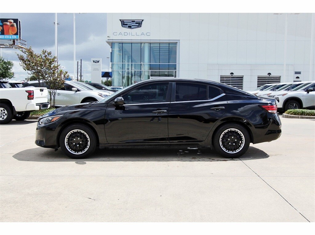 2025 Nissan Sentra S photo 3