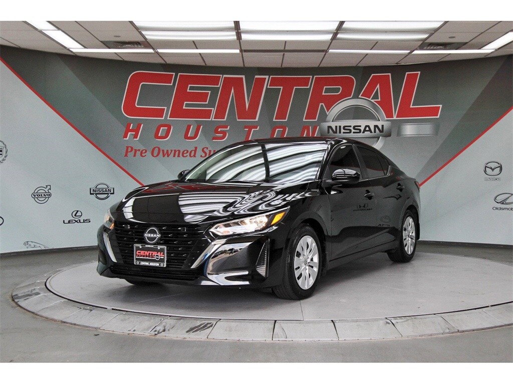 2024 Nissan Sentra S photo 2