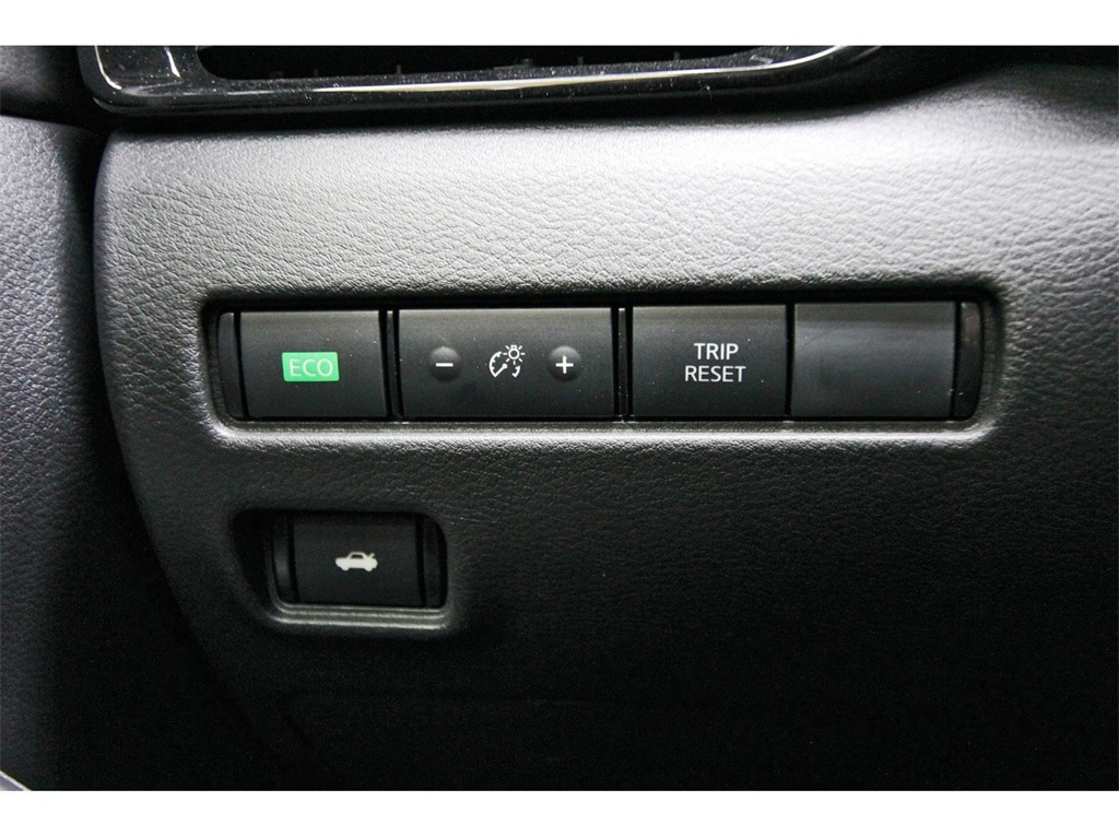 2025 Nissan Sentra SV photo 16