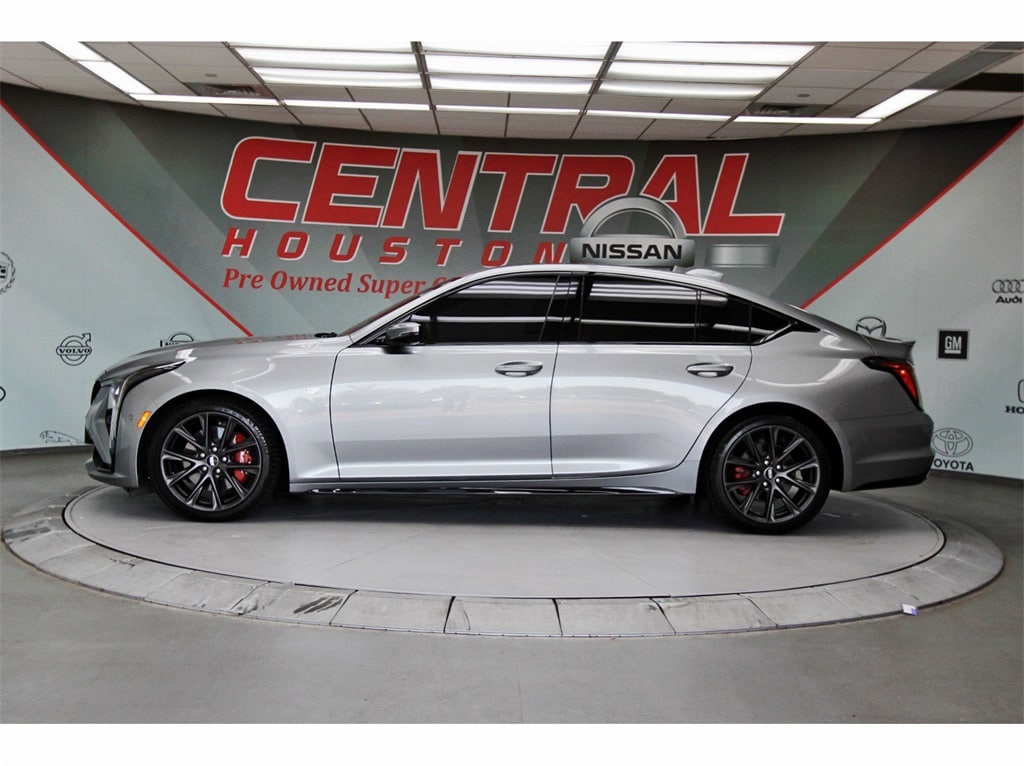 2025 Cadillac CT5 Sport photo 4