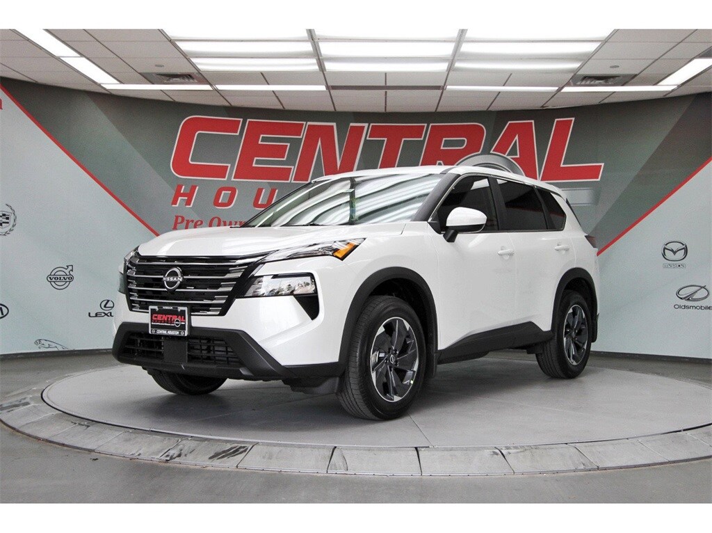2026 Nissan Rogue SV photo 2