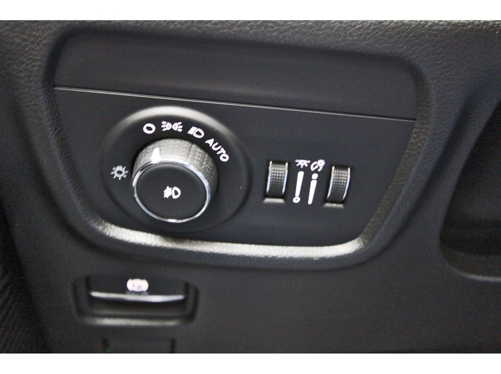 2024 Jeep Grand Cherokee Summit - Photo 22