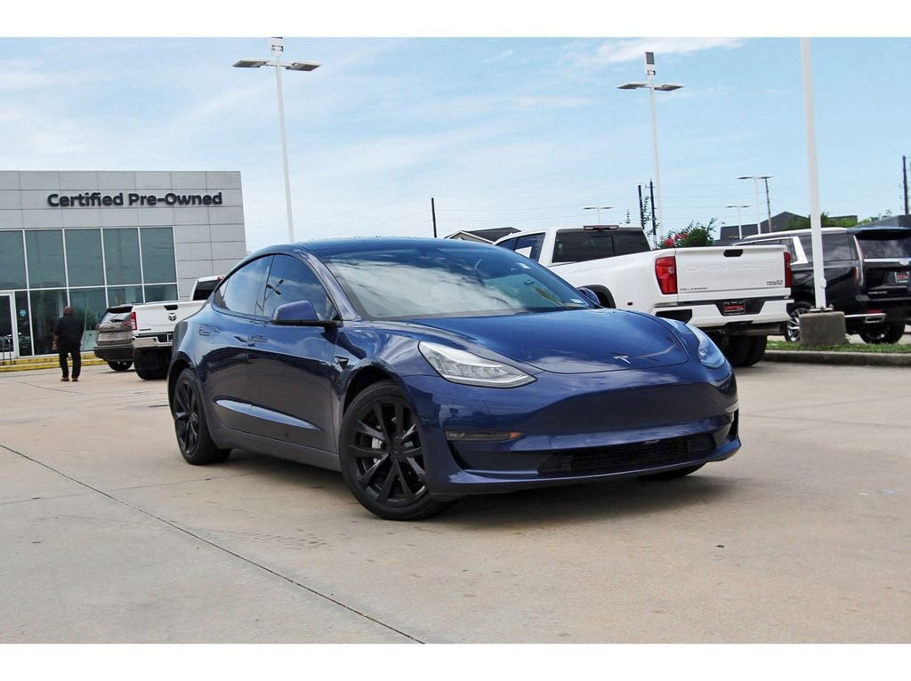 2021 Tesla Model 3 Long Range Dual Motor All-Wheel Drive's photo