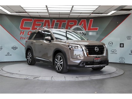 2024 Nissan Pathfinder Platinum SUV