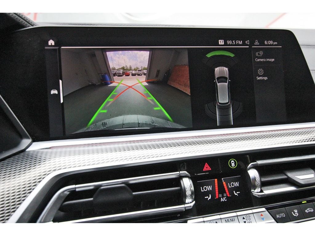 2022 BMW X5 M50i - Photo 24