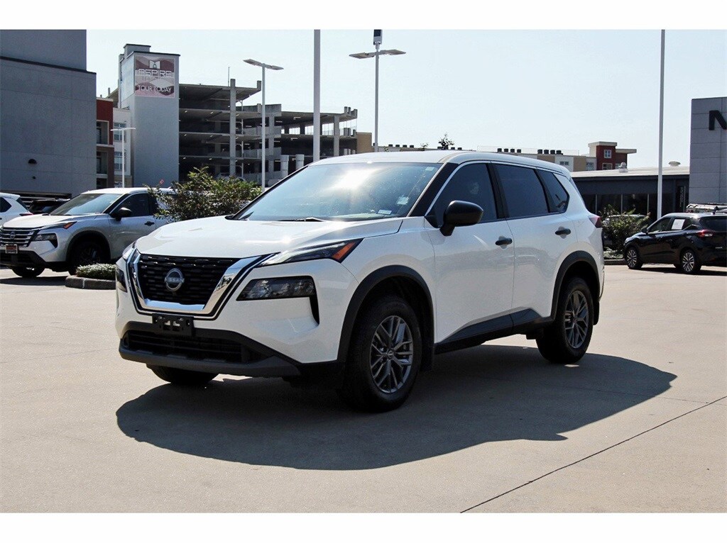 2023 Nissan Rogue S photo 2