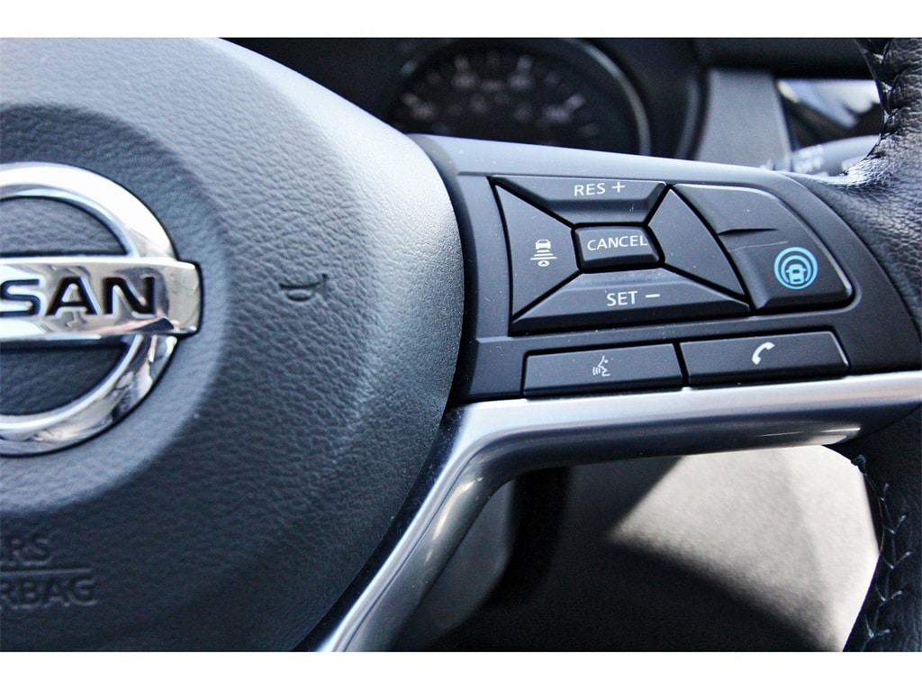 2022 Nissan Rogue Sport SL photo 12