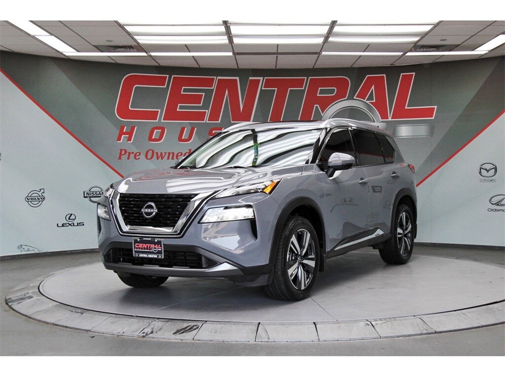 2023 Nissan Rogue SL photo 2