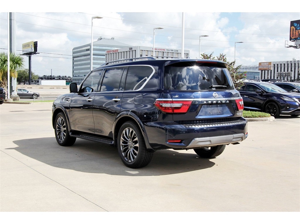 2023 Nissan Armada Platinum photo 2