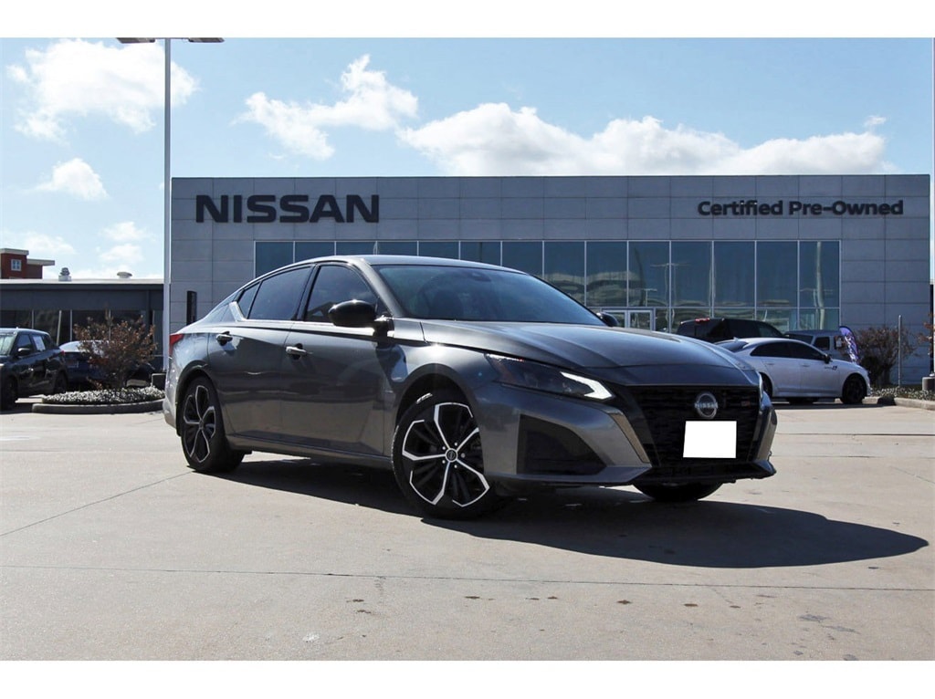 2024 Nissan Altima SR