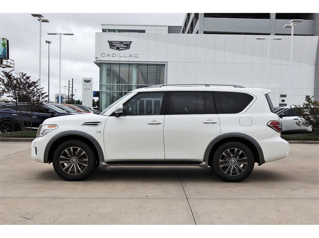 2017 Nissan Armada Platinum photo 3
