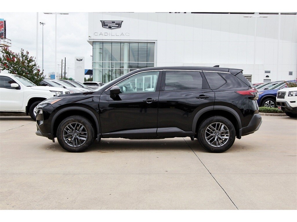 2023 Nissan Rogue S photo 3
