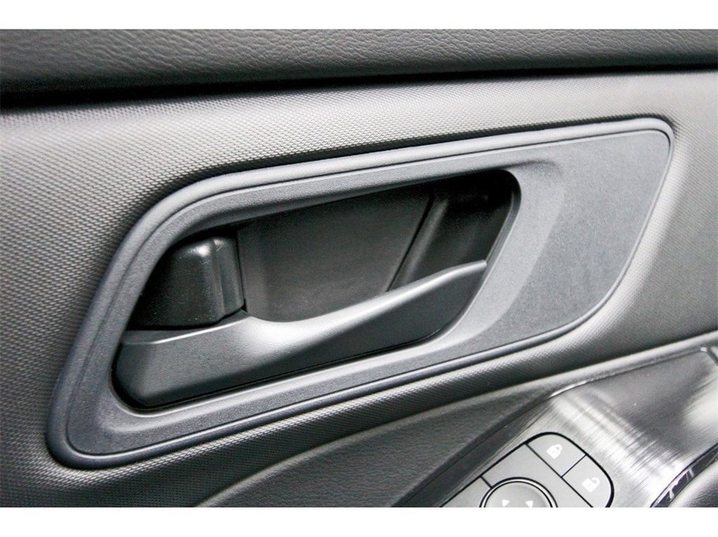 2026 Nissan Rogue S photo 14