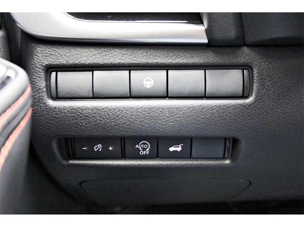 2026 Nissan Rogue SV photo 11