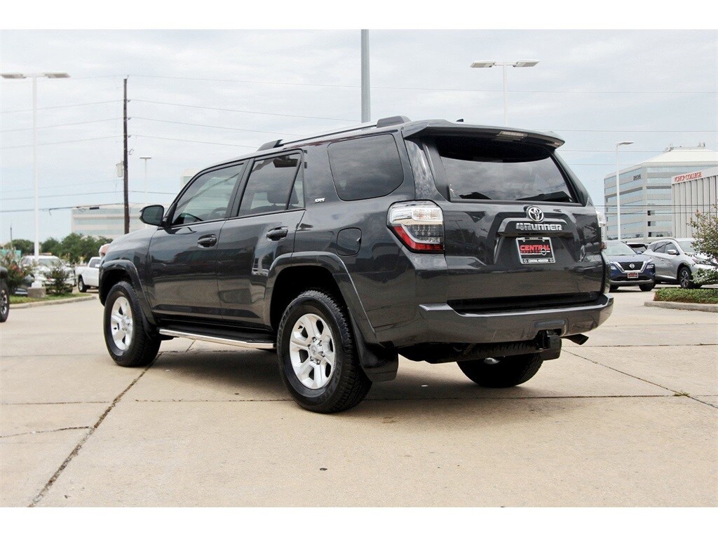 2024 Toyota 4Runner SR5 Premium photo 3