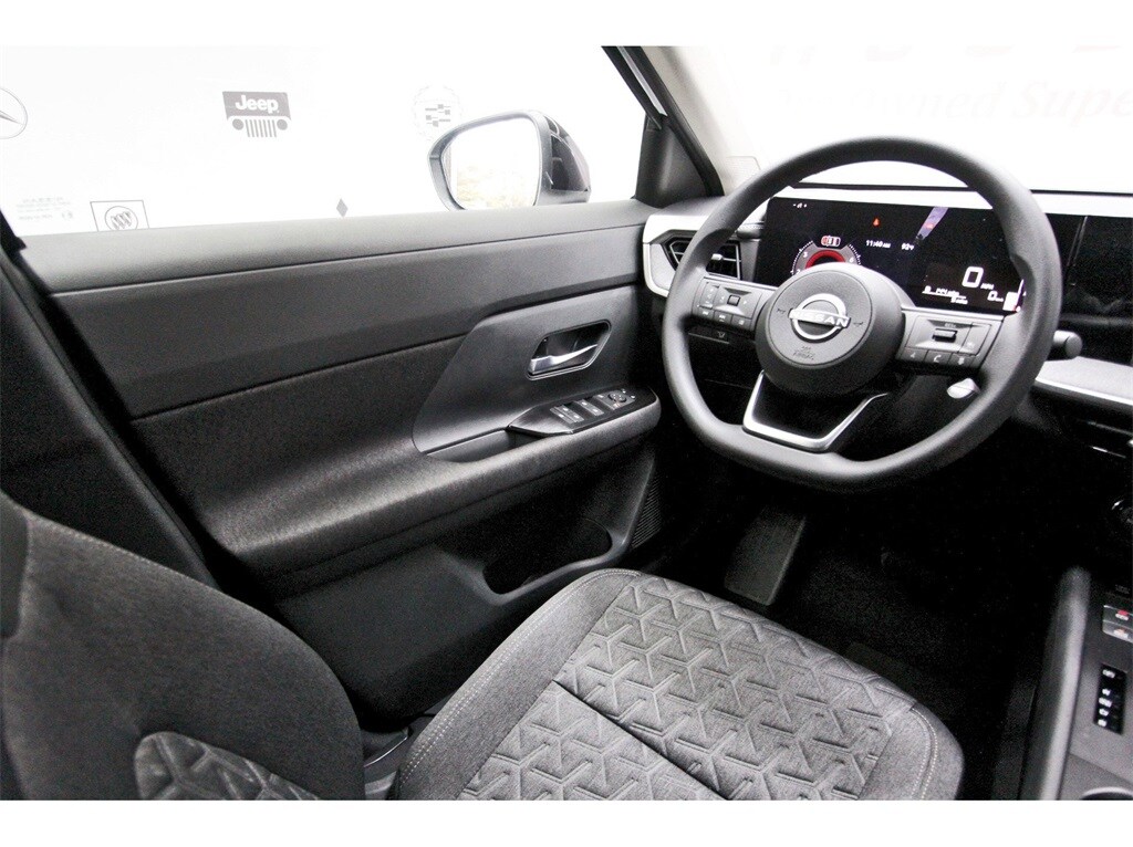 2026 Nissan Kicks SV photo 4