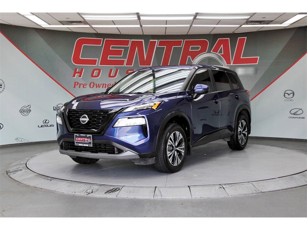 2022 Nissan Rogue SV photo 3