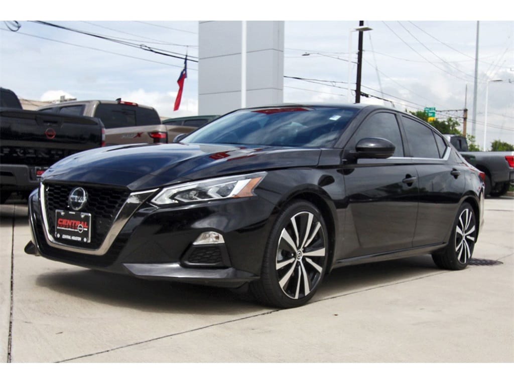 Used 2021 Nissan Altima SR with VIN 1N4BL4CV5MN340080 for sale in Houston, TX