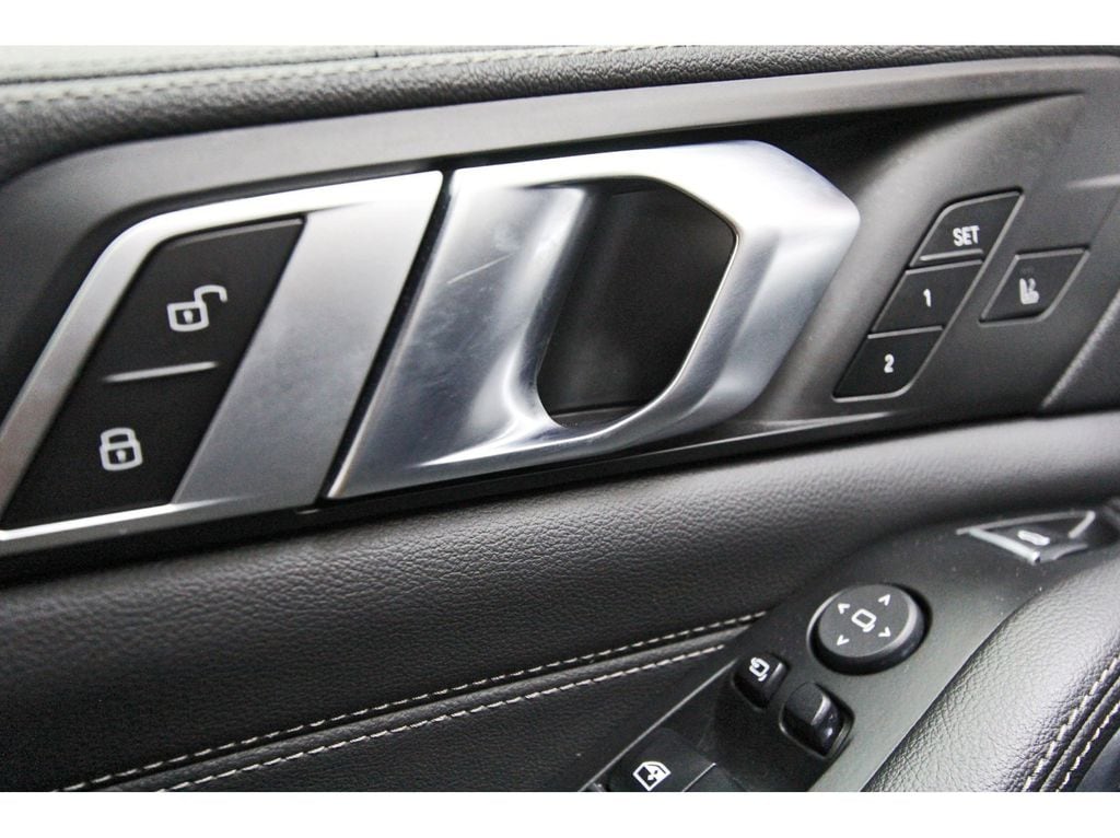 2022 BMW X5 M50i - Photo 18